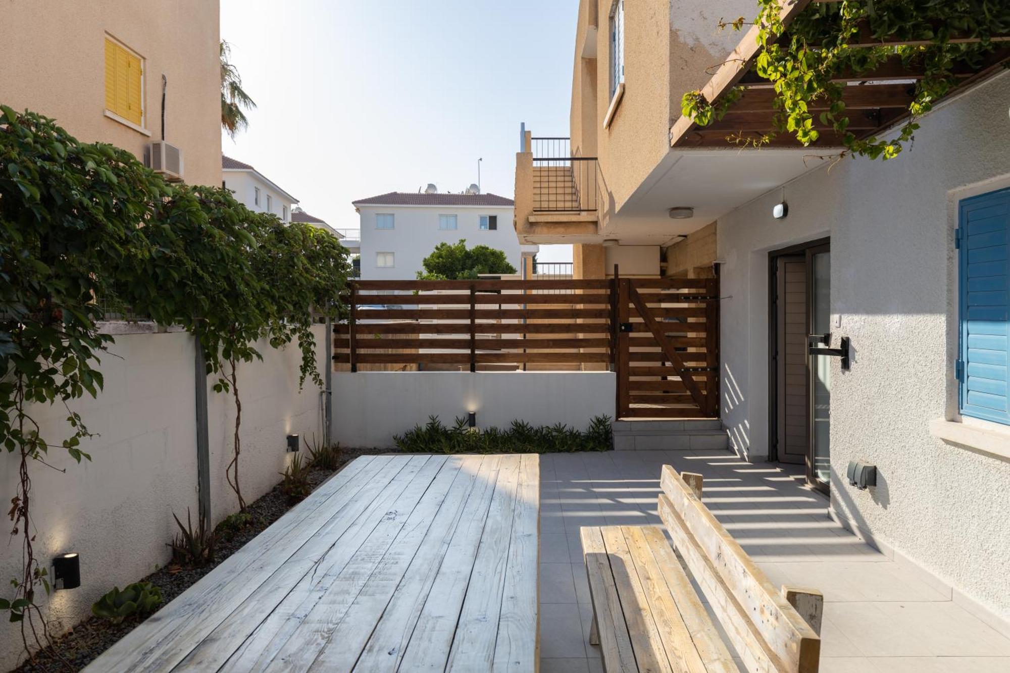 Kapparis Flat 22 Paralimni